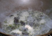 紫菜生蚝豆腐汤