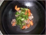青椒炒肉片