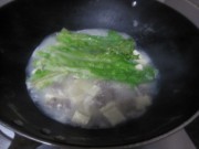 蛤蜊豆腐肉丸汤