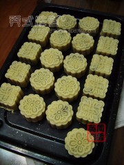 中秋月饼DIY-芝麻豆沙月饼的做法