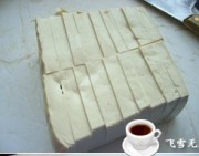 河蚌咸肉炖豆腐