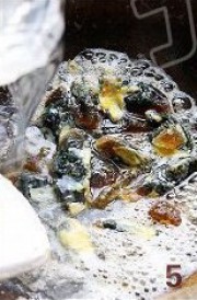 鱼片皮蛋汤