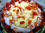 芝士草莓果冻蛋糕