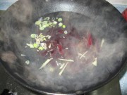 鸭血炒香芹