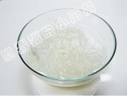 蚂蚁上树