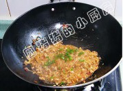 蚂蚁上树