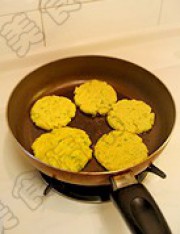 芹菜煎豆渣