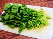 菠菜炒鸡蛋