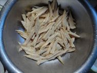 青红椒炒腐竹