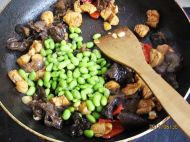 毛豆炒鸡丁