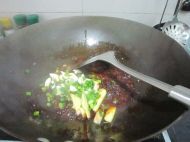 水煮牛肉