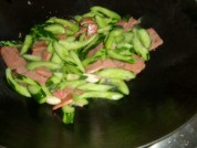 午餐肉炒青瓜
