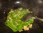 柿子椒炒肉