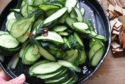 熏豆干炒黄瓜