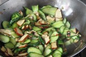 熏豆干炒黄瓜