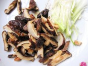 香菇炒鸡胗