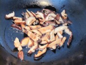 香菇炒鸡胗