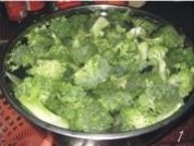 腊肉炒西兰花