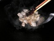 蒜苗炒回锅肉