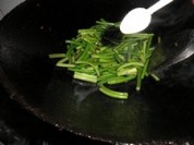 蒜苗炒回锅肉
