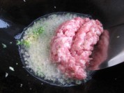 韭菜肉馅饼