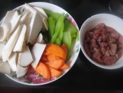 杏鲍菇杂蔬炒里脊肉