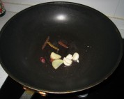 土豆红烧肉
