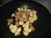 土豆红烧肉