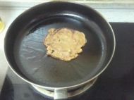 鸡蛋咖啡酸奶小煎饼
