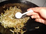 豆芽炒韭菜