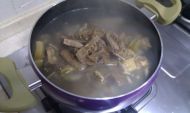 腊味鸡炖笋