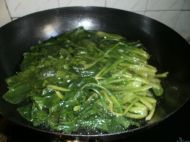 果仁菠菜