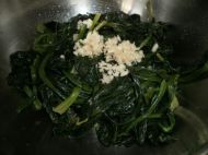 果仁菠菜