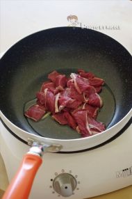 银针牛肉片