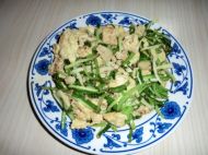 蒜苗炒鸡蛋