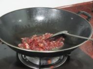 豆角炒腊肠