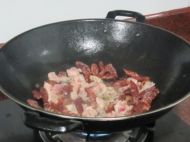 豆角炒腊肠