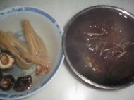 酸菜粉丝炖腐竹