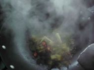 酸菜粉丝炖腐竹