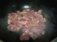 大蒜炒鸡肉