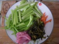 芹菜炒肉丝