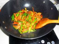 蒜薹炒肉