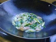 大蒜炒肉