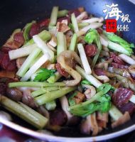 腊肉榨菜芝士饭