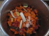 西红柿胡萝卜炖牛肉块