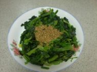 芝麻盐拌菠菜