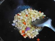 土豆洋葱炒鸡丁
