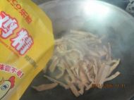 素炒小笋干