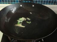 白菜粉皮炖腊肉