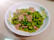 青豆炒肉片